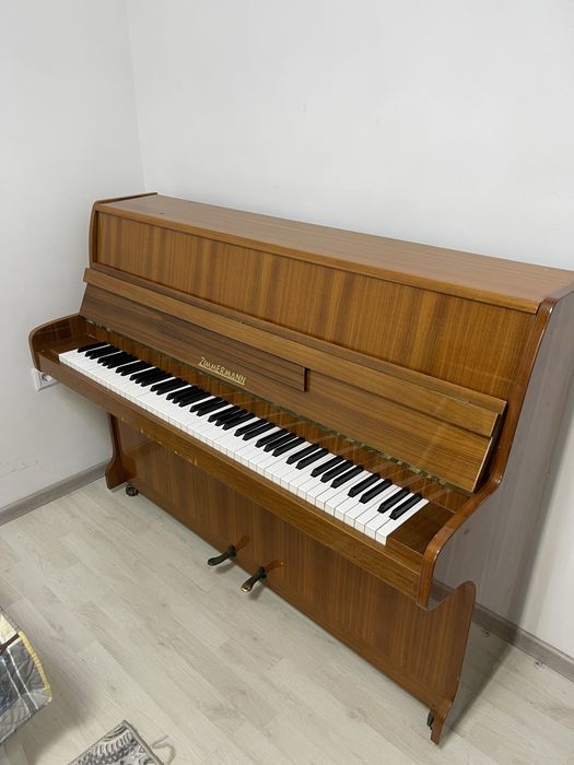 Срочно продается пианино !