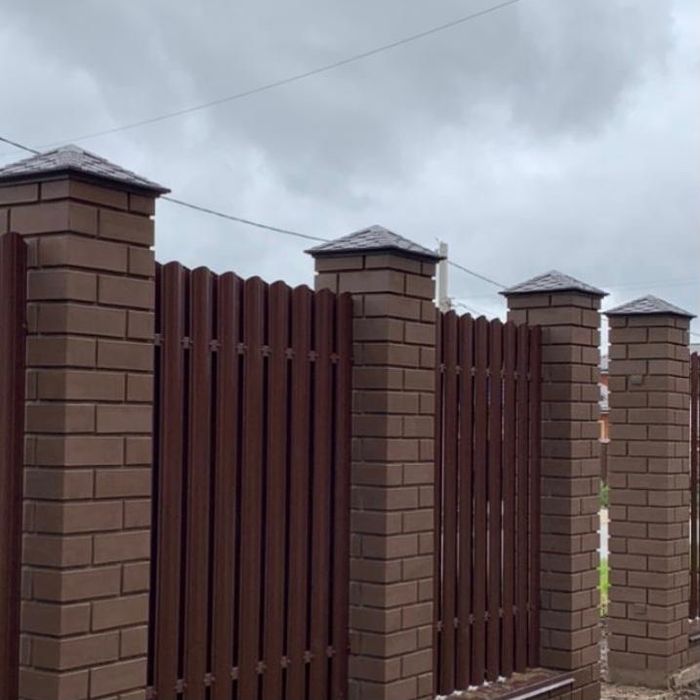 Колпак на столб для забора под черепицу