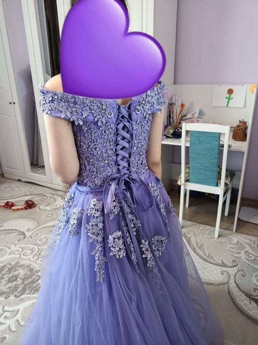 Платье на праздничный вечер  для девушек