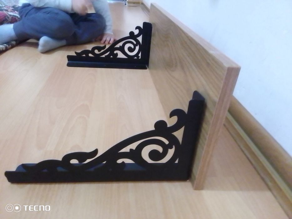 Кронштейны для полок. крепление.С листа. Хорошего качества. Полка