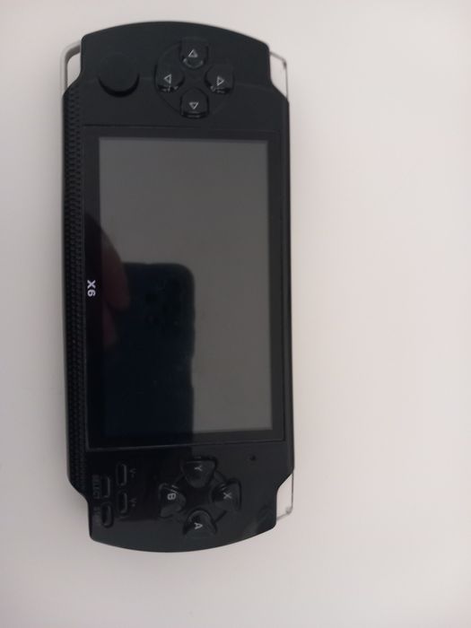 Продавам ретро конзола