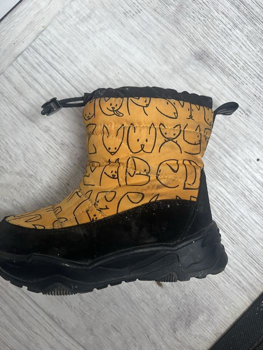 Продаю детскую обувь