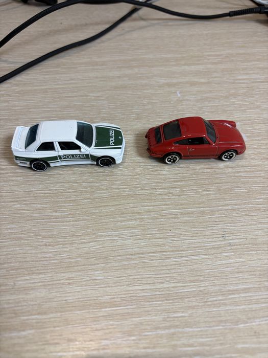 Hot wheels porsche 911 bmw m3