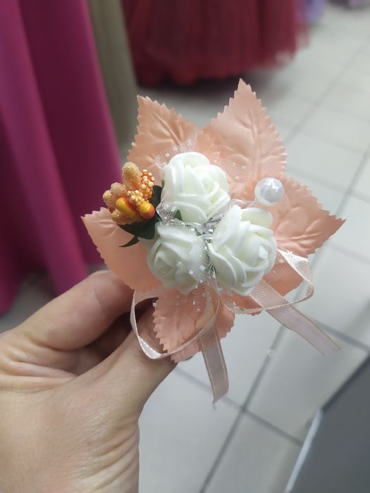 Продам свадебные бутоньерки