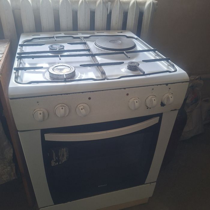 Плита и газ баллон