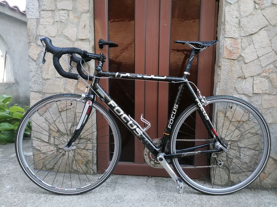 Шосеен FOCUS Carbon, Shimano Ultegra 2 * 10