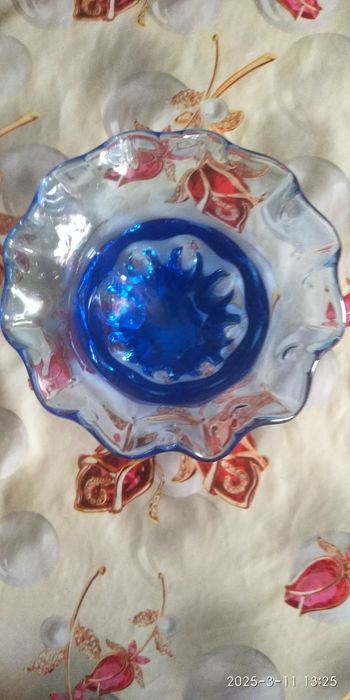 Ваза из толстого стекла