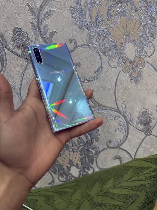 Продам свой Samsung Note 10 5g 12/256gb White в идеальном состаяние