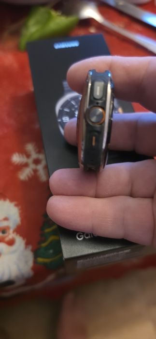 Продавам galaxy watch ultra като нов