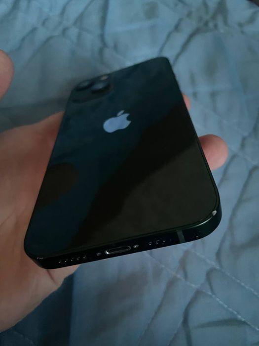 продам айфон 13