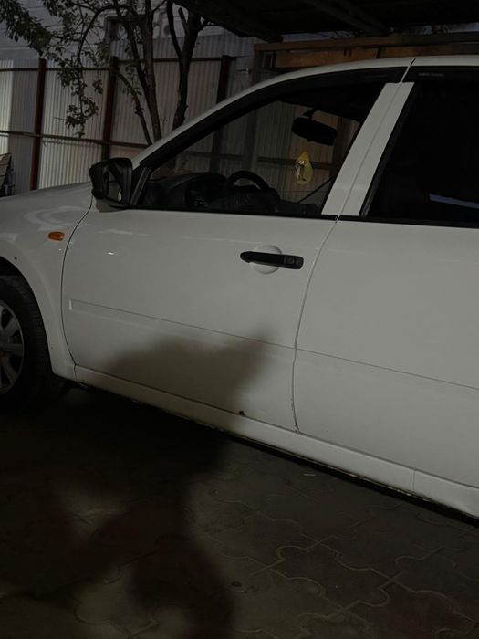 Машина Lada Granta