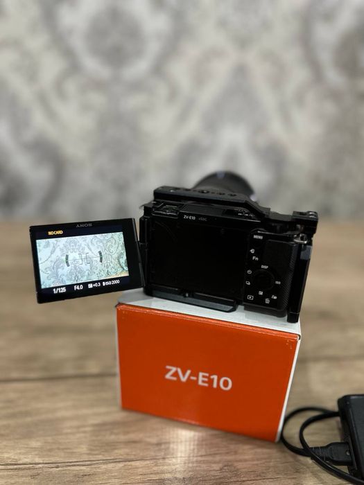 sony zv-e10 camera sotiladi