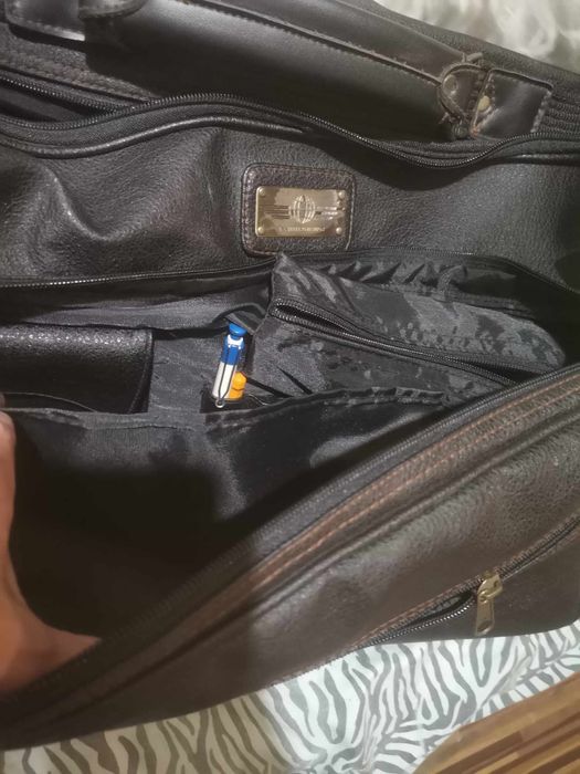 Бизнес чанти за пътуване.