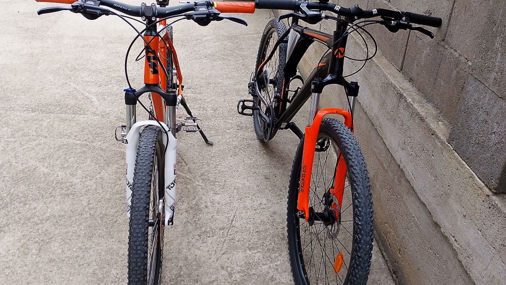Vând 2 biciclete aproape noi