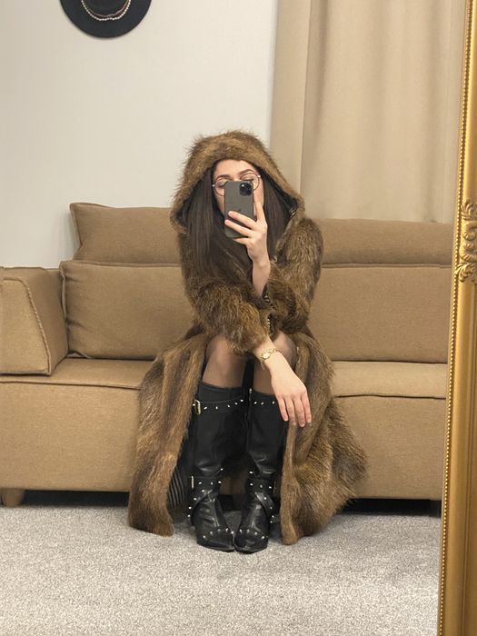 Дълго палто от естествен косъм