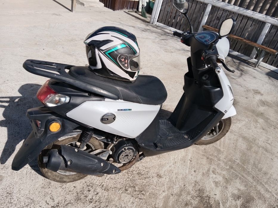 Продам скутер 1300проб