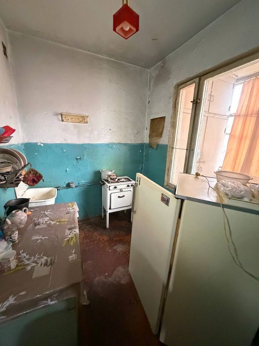 Продажа 2/3/4 на Юнусабад-11, 2 хонали сотилади