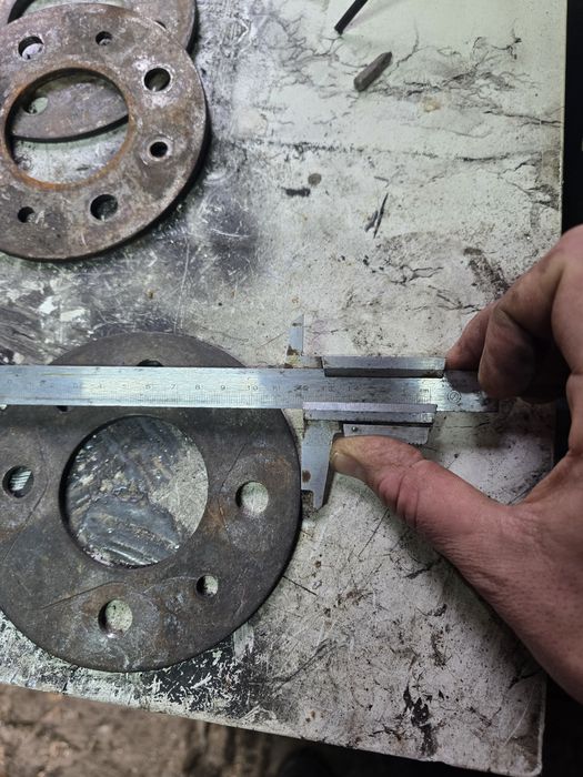 Фланци 4×100 на 5мм.