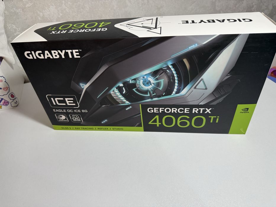 Видеокарта Gigabyte RTX 4060 EAGLE OC ICE GV-N4060EAGLEOC-8GD 8GB