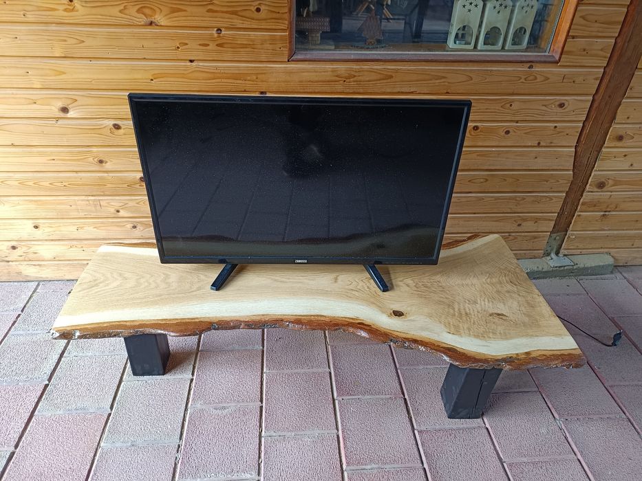 Comoda televizor