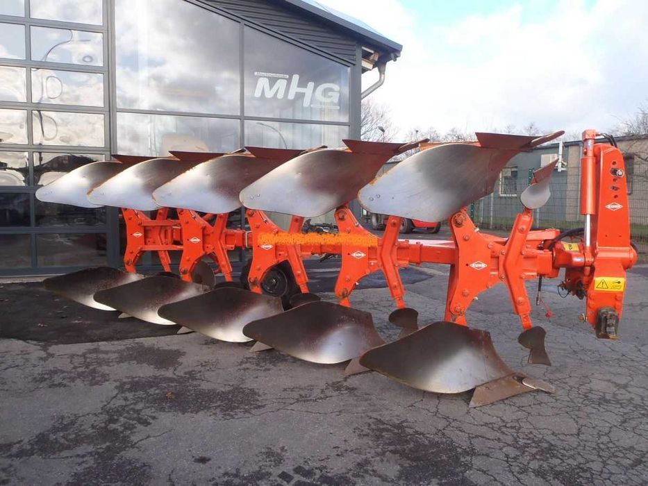 Plug Kuhn Multimaster cu 4 si 5 brazde cormane Lemken Europal Huard