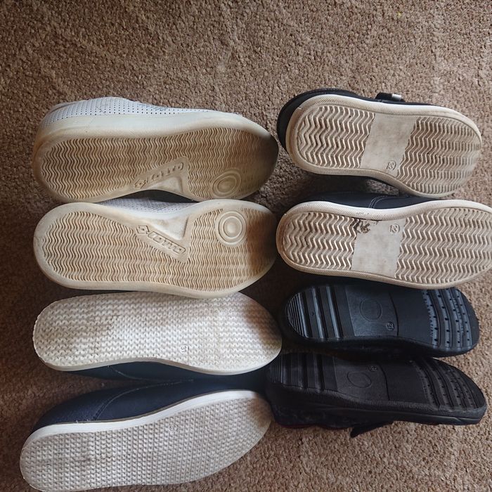 4 perechi încălțăminte copii , mărime 31 - 32