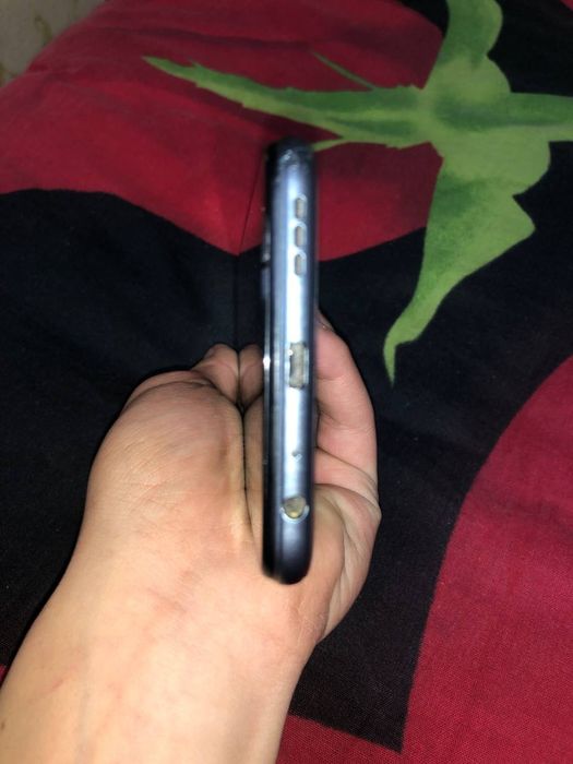 Vivo sotiladi vivo v 2027 64 gb