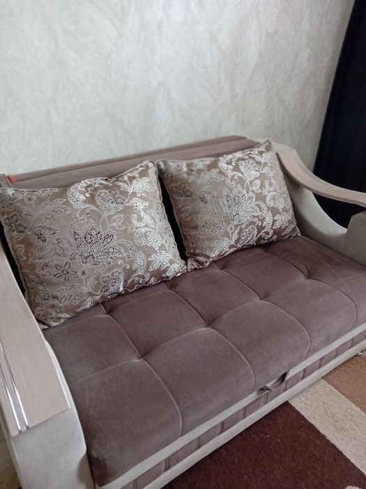 Продаётся диван б/у