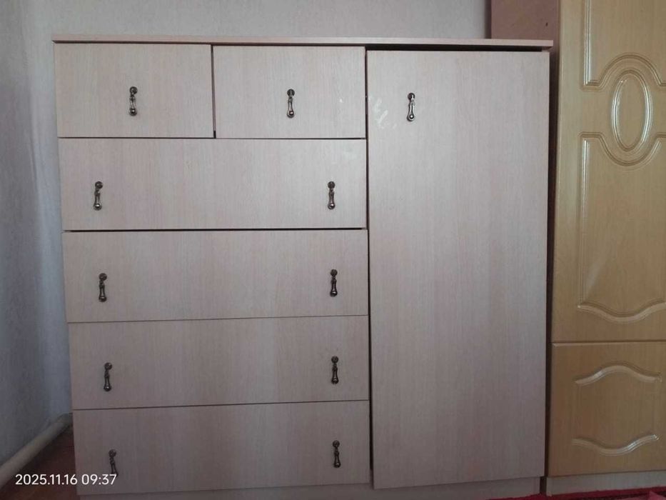 Продам хороший шкаф за дешево