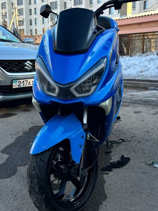 Подам мопед bennali 180 кубов