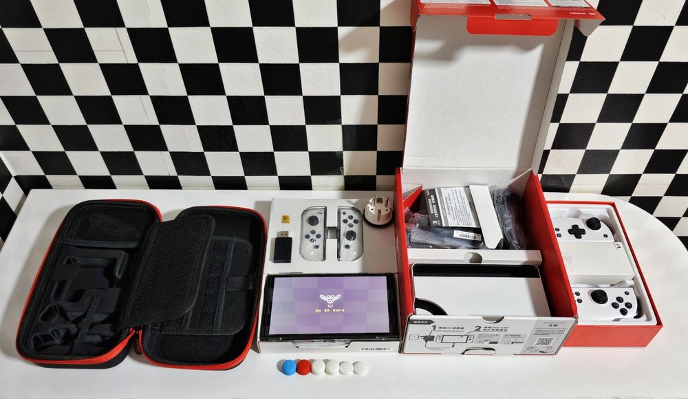 Чипованный/Прошитый Nintendo Switch OLED/Mobapad M6 HD/8BitDo Adapter