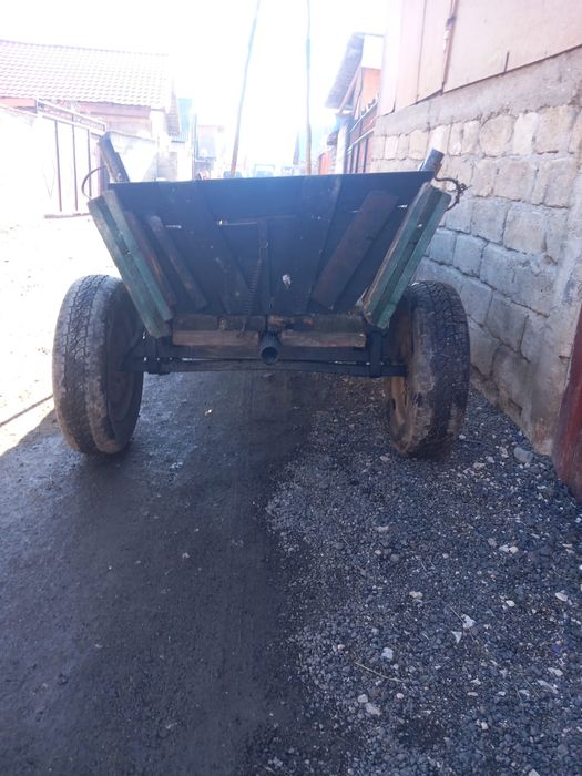 Căruță de vânzare