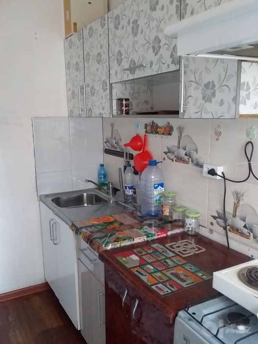 Bir xona honadon sotiladi