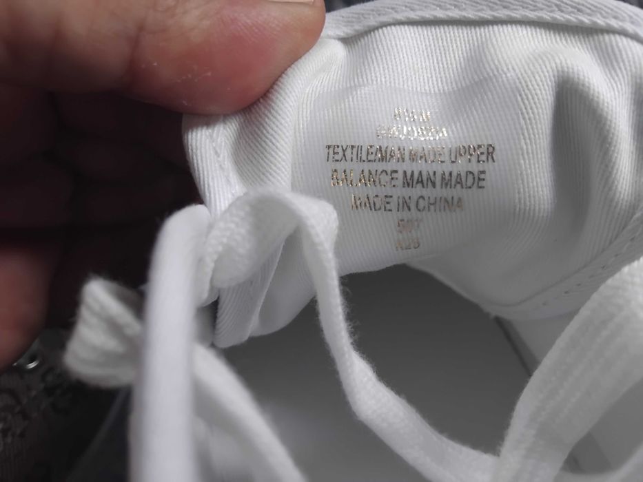 Чисто нови дамски маратонки / кецове GUESS (Оригинал) – 39 номер (US 8.5) Доставено от USA