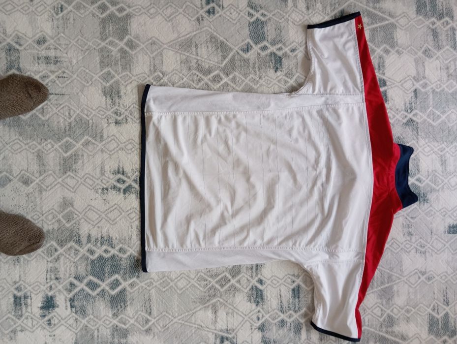 Оригинални тениски на Англия и Барселона