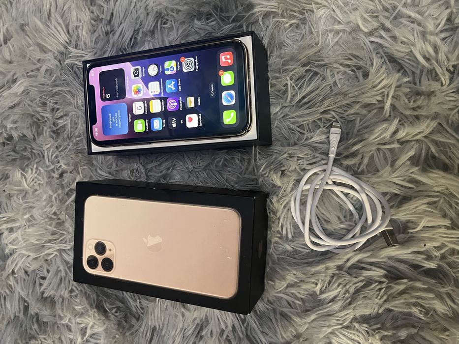 Продам телефон Айфон 11 Pro