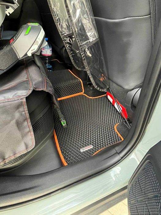 Стелки за кола Ева / Eva