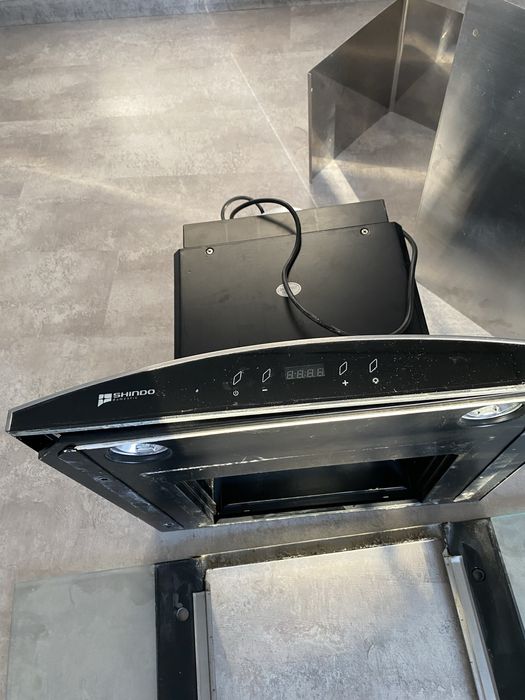 Вытяжка электрическая.