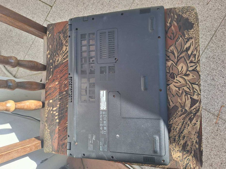 Продавам лаптоп ACER Aspire 3,модел A315-31-P7BG