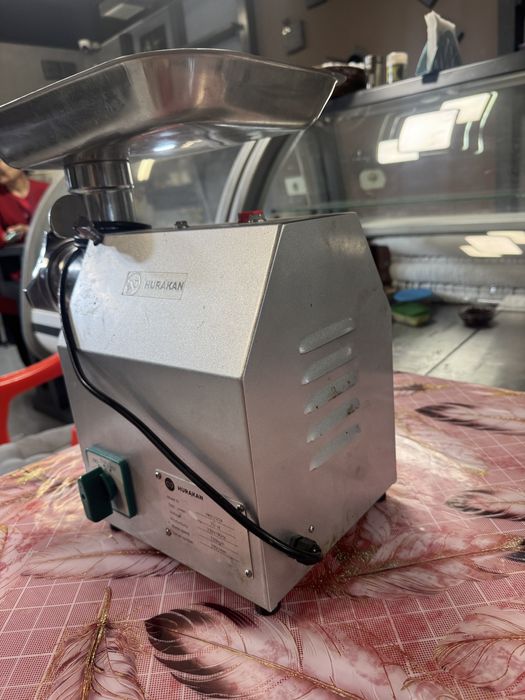 Мясорубка HURAKAN