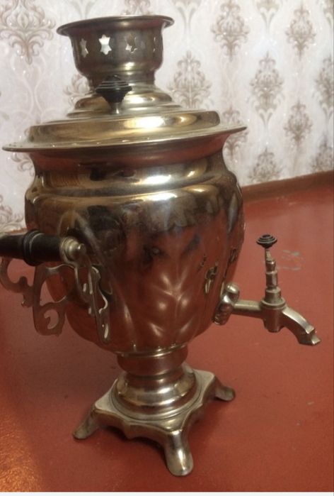 Продам.  Самовар.  электрическии