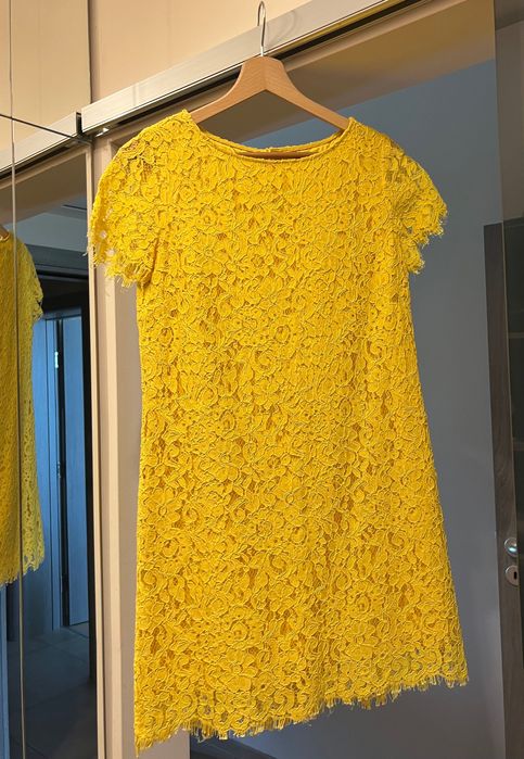 Жълта Рокля Zara - S размер