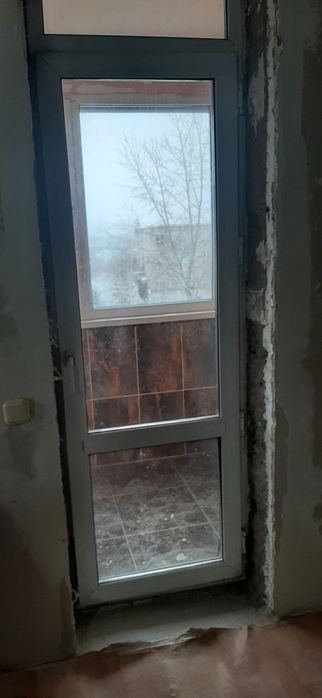 Дверь пластиковая