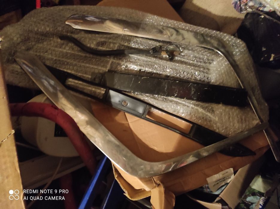 Части от Мерцедес w 124 Е200