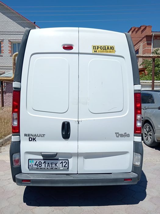 Renault Trafik 2009 год