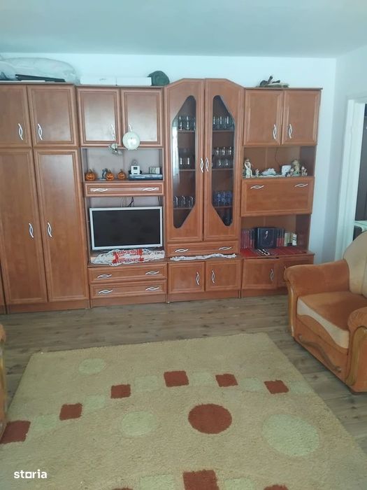 Apartament 2 camere Brosteni — fotografia 1