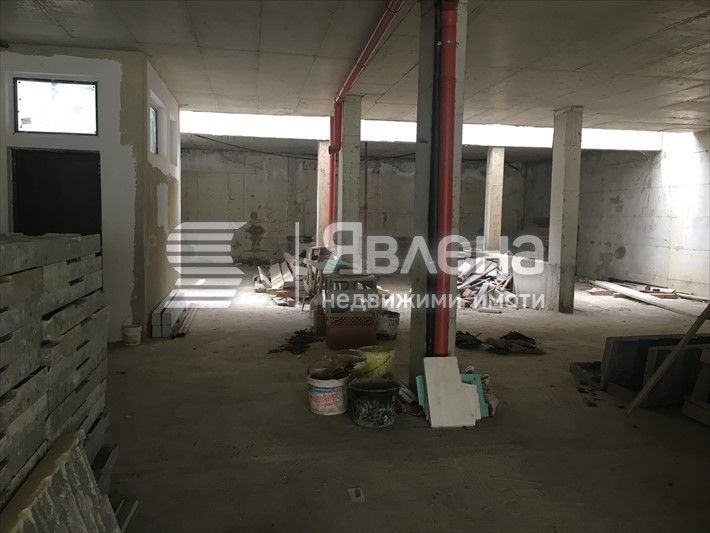Продава се Магазин в Варна, Бриз - 355 кв.м за 1564 €/кв.м - Снимка #3
