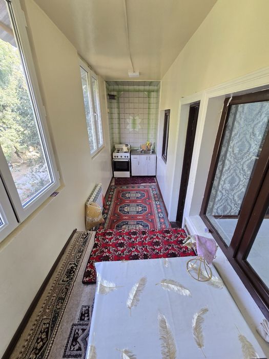 Ттз-2 Продается квартира 2/2/4 балкон 1.5х6 ор-р: Школа 248 Ширинбозор