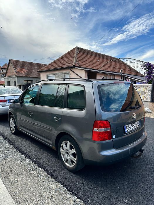 VOLKSWAGEN Touran 2006 — imagine 3