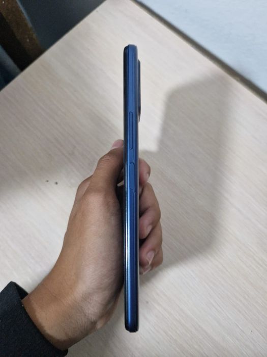 Vivo y 15 s виво